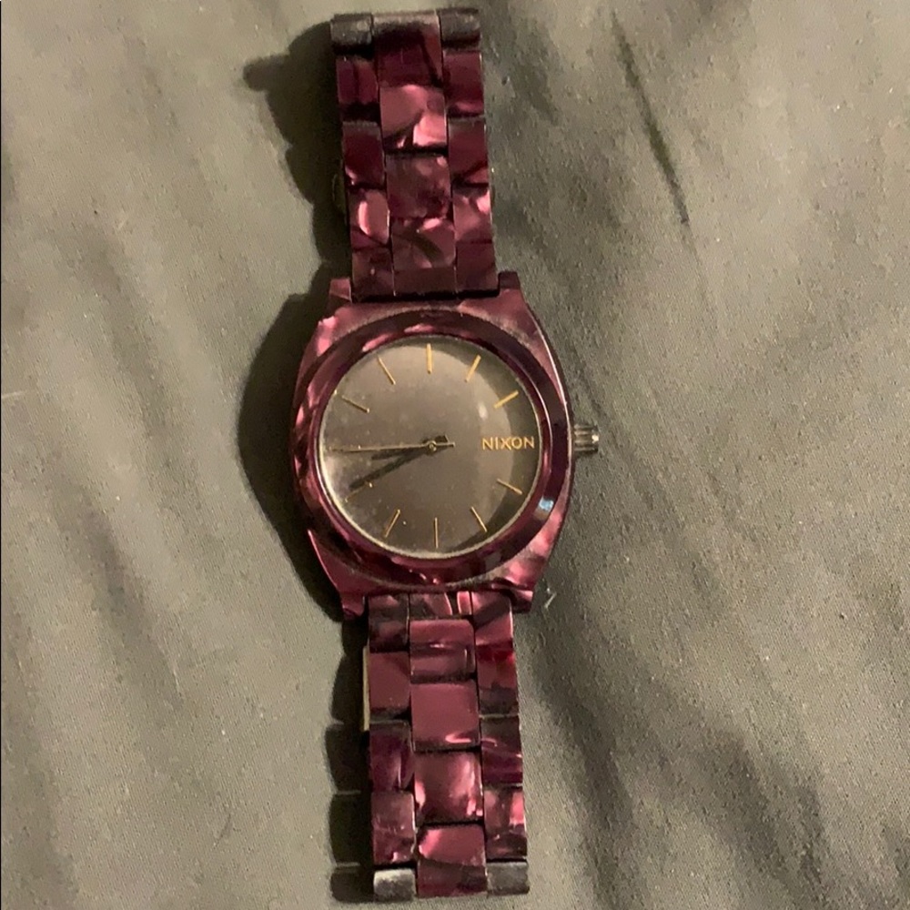 Time teller Nixon